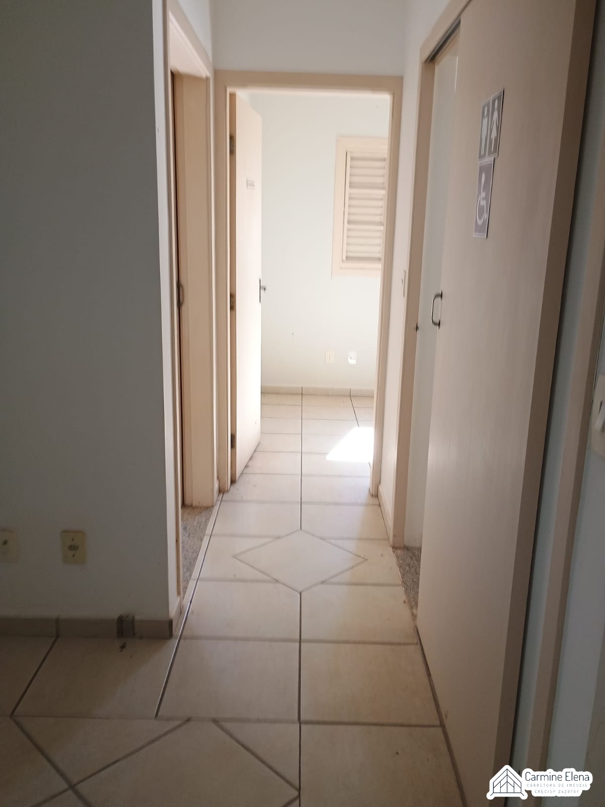 Casa para alugar com 2 quartos, 15m² - Foto 17