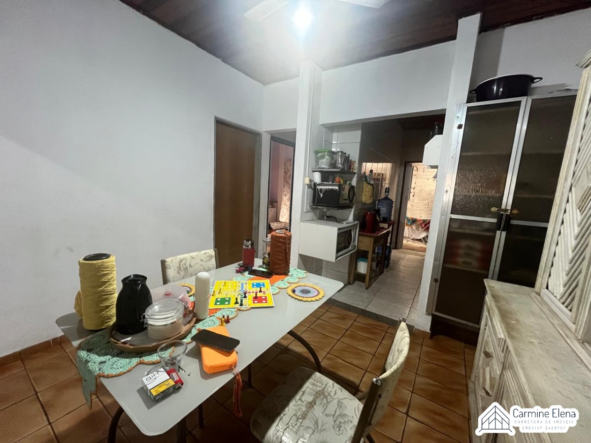 Casa à venda com 3 quartos, 15m² - Foto 2